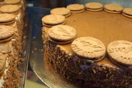 Lotus cheesecake